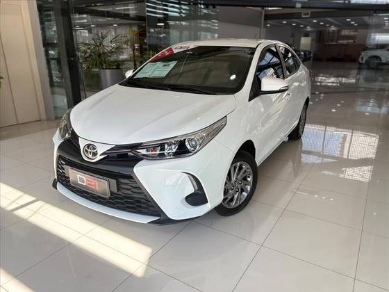 TOYOTA YARIS 1.5 16V FLEX SEDAN XS MULTIDRIVE TOYOTA YARIS 1.5 16V FLEX SEDAN XS MULTIDRIVE